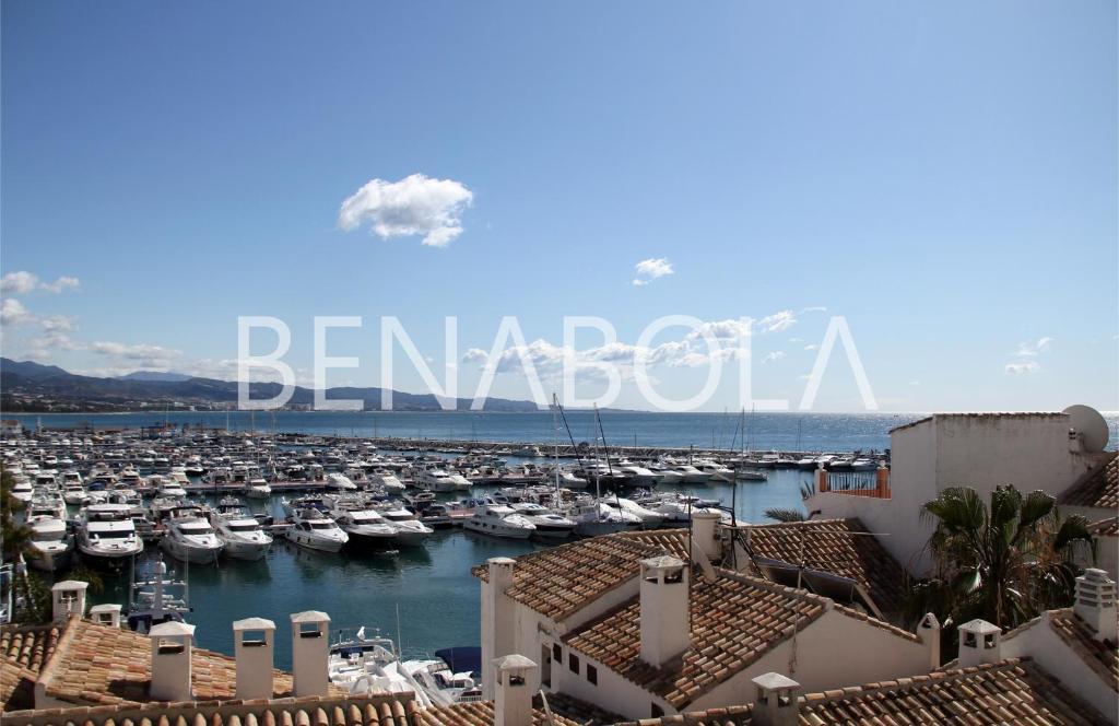 Benabola & Aparthotel Marbella